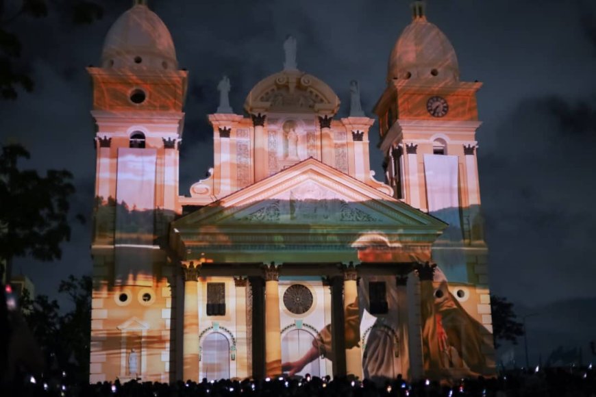 DRONES Y GAITERITOS: En un homnaje lleno de santidad, el pueblo disfrutó el esplendor del cielo marabino