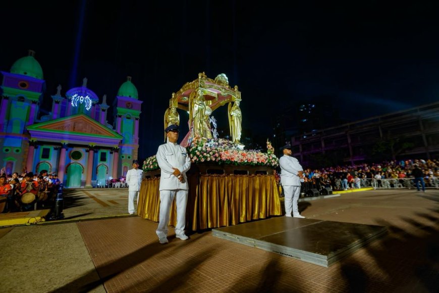 Maracaibo rendida ante “El Parroquiano” con 1.500 gaiteritos y espectáculo de drones