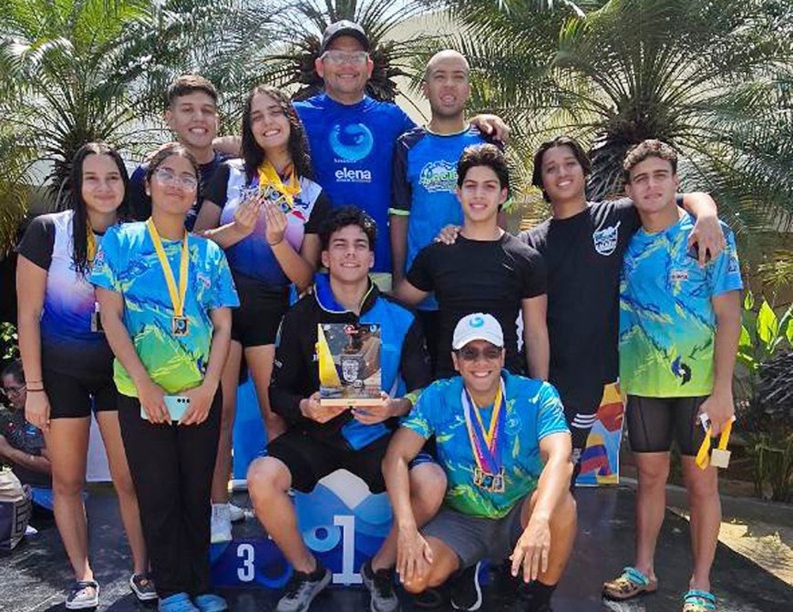LUZ ganó la Copa de Natación Eddy Marín en categoría universitaria 