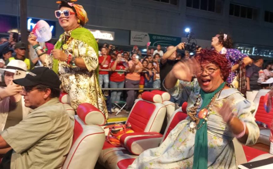 FERIA DE LA CHINITA: Grandioso desfile y explosión musical