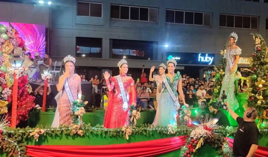 FERIA DE LA CHINITA: Grandioso desfile y explosión musical