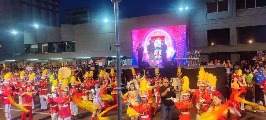 FERIA DE LA CHINITA: Grandioso desfile y explosión musical