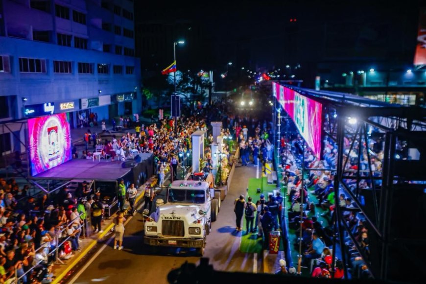 "Aquí está el Zulia grande y unido”: Luis Caldera destaca éxito del desfile de feria