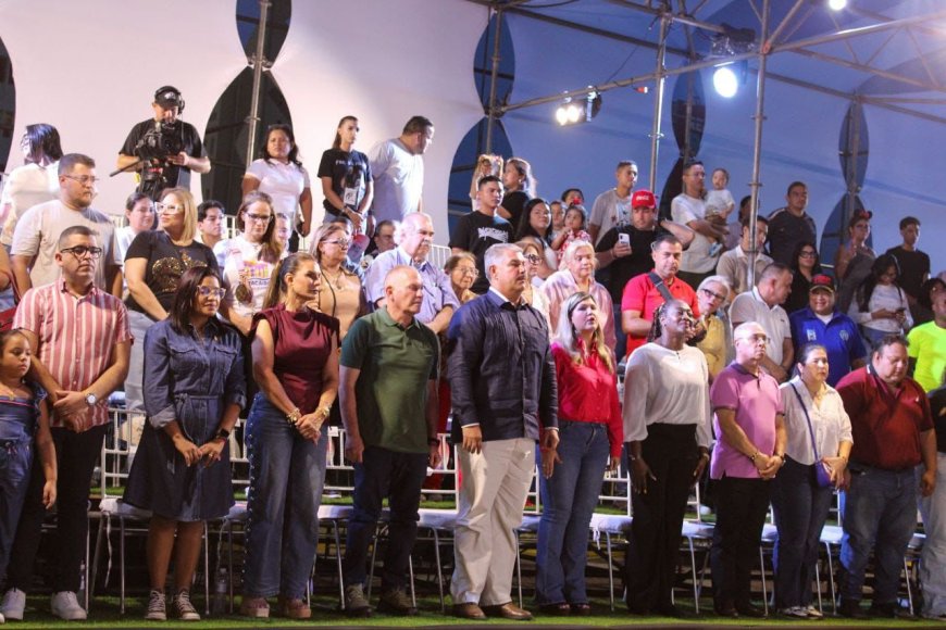 "Aquí está el Zulia grande y unido”: Luis Caldera destaca éxito del desfile de feria