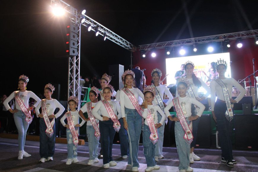 16 años después, el encendido navideño volvió a brillar en la Vereda del Lago