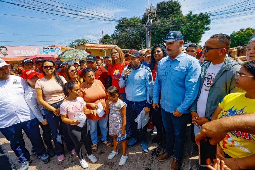 Asfaltado en tres frentes: Luis Caldera activa 15.670 toneladas en San Francisco y Maracaibo