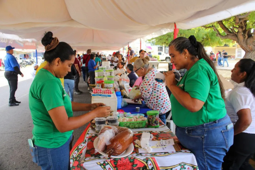 MARACAIBO: En 19 Mercados Populares han atendido a 35 mil familias