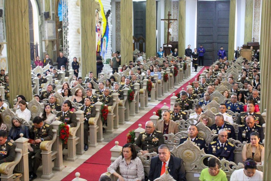Eucaristía con fervor católico en honor a la Virgen de Chiquinquirá, patrona de la GNB