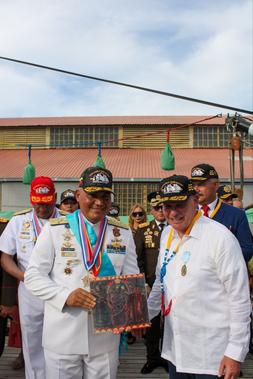 Este sí es el buque que esperábamos: El “Simón Bolívar” regresó a Maracaibo