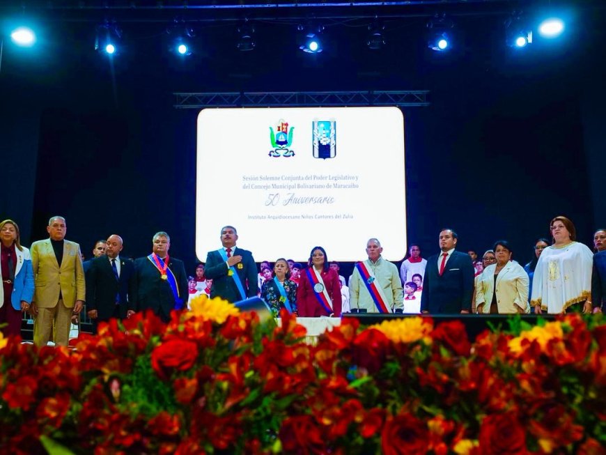 Gobernación Impuso Orden Relámpago del Catatumbo “Gran Collar” al Instituto Niños Cantores del Zulia