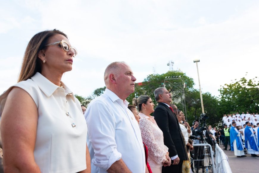 Feligresía llena de paz y devoción mariana celebró eucaristía en honor a La Chinita