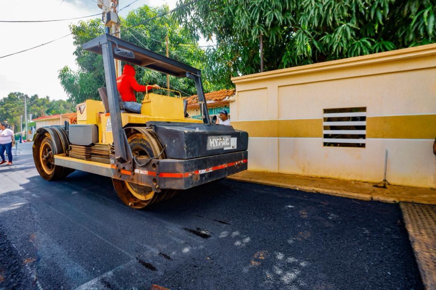 ¡TOLETAZO!: Caldera ha echado 300 mil toneladas de asfalto en 5 meses en el Zulia