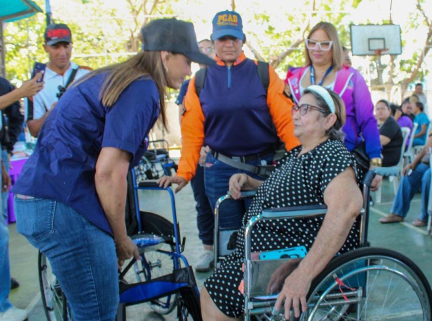 MARACAIBO: Alcaldía entregó $ 8 mil en ayudas técnicas en Antonio Borjas Romero 