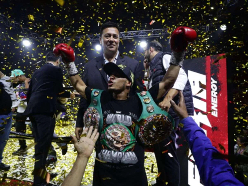 Carlos Cañizales víctima del cerco aéreo de EE.UU.: degradado a "campeón en receso"