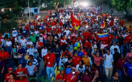 Militancia zuliana celebró 19 años de la creación del PSUV con marcha en Jesús Enrique Lossada