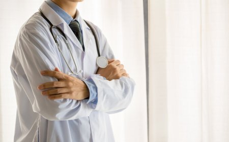 SAV graduó a especialistas formados en oncología con apoyo de Embajada de Francia