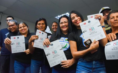 San Francisco certifica a 376 nuevos educadores como tributo al pensamiento del Libertador