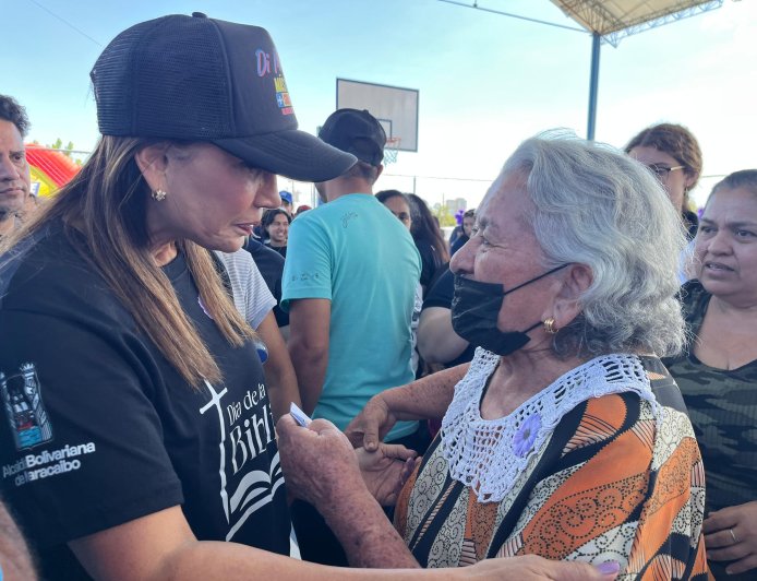  Ana Clara de Di Martino: "Alcaldía reivindica y dignifica a la mujer marabina con Puntos Violeta y capacitación"