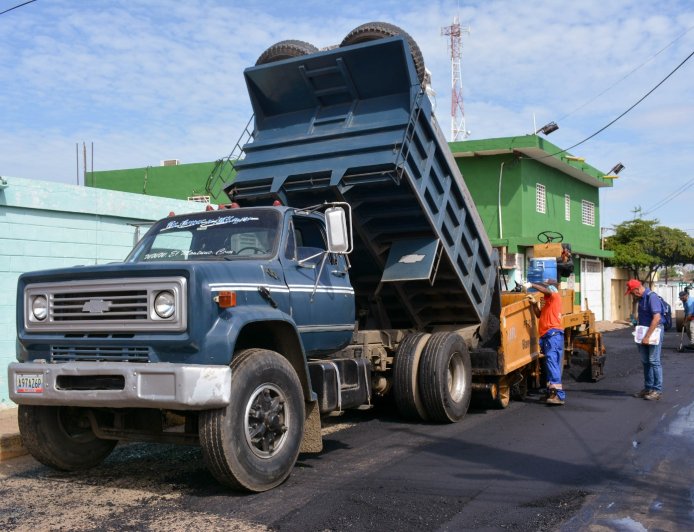 SAN FRANCISCO: Más asfalto y semáforos inteligentes trae Héctor Soto en cierre de 2025