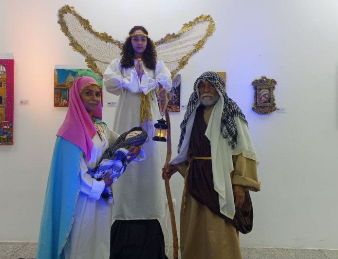 La Luz del Mesías: Exposición que Ilumina la Fe y la Tradición