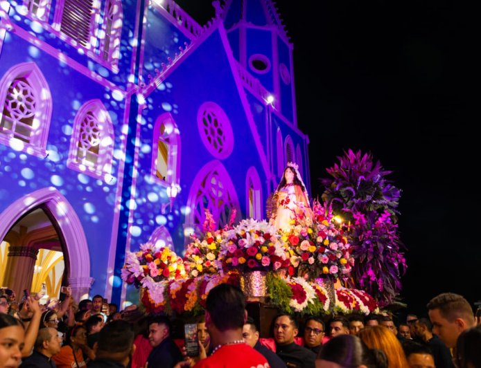 Ana Clara de Di Martino: “Que Santa Lucía nos ilumine para seguir consolidando nuestra ciudad”