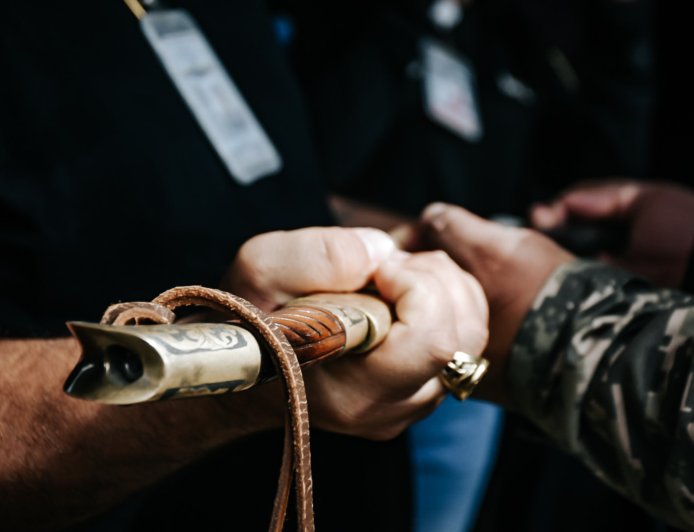 Frente Revolucionario del 23 de Enero entregó réplica de la espada de Bolívar a San Francisco