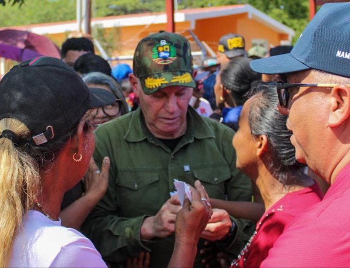 Di Martino sobre ataques de Trump: Es un desquiciado; el mismo Congreso norteamericano lo va a inhabilitar