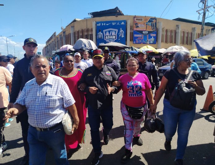 MARACAIBO: Alcaldía en Las Pulgas y casco central para verificar supuestos cobros a comerciantes