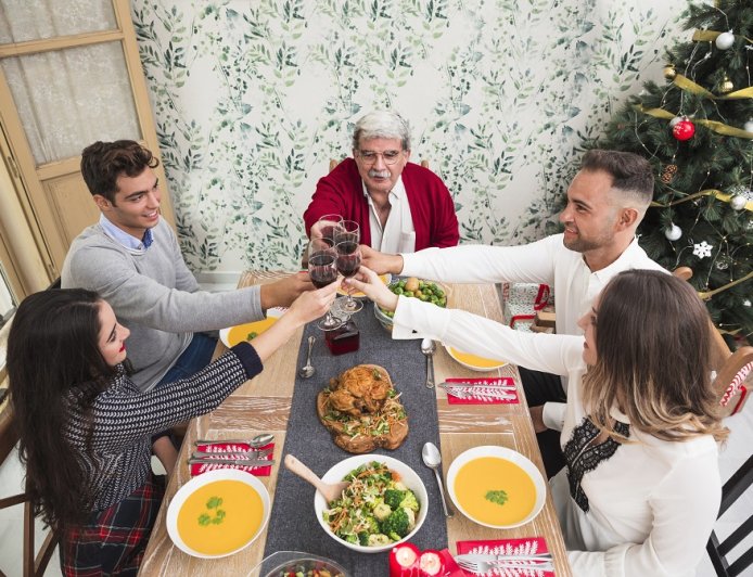 Cómo proteger nuestro sistema digestivo ante los excesos navideños