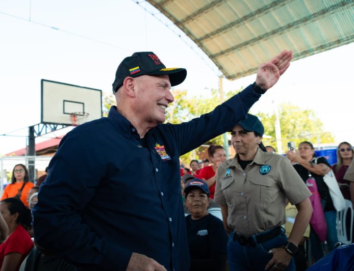 Di Martino reafirmó compromiso con comunidades desasistidas