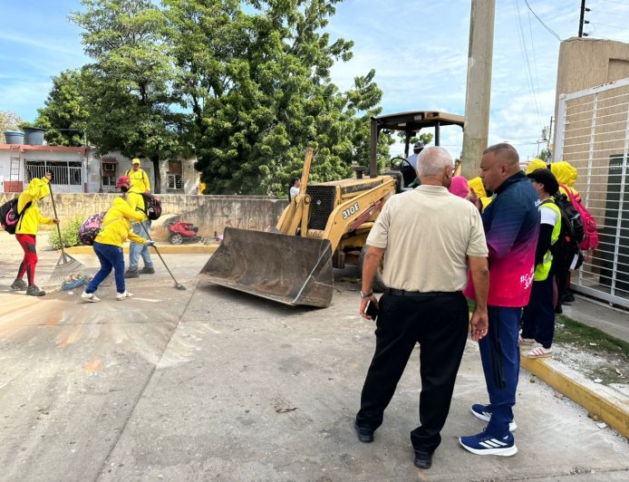 MARACAIBO; ¡Saca tu Cachivache! de la Alcaldía sacó 1.200 TON de basura en más de 30 sectores
