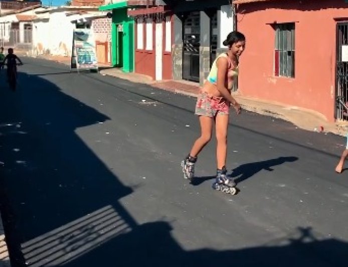 ¡En Veritas sacaron los patines! Asfalto del bueno colocó la Alcaldía de Maracaibo en el sector.