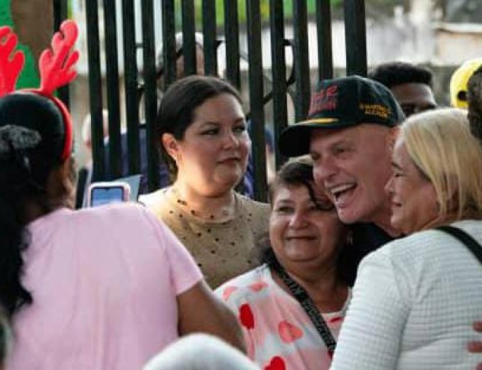 Alcalde Di Martino compartió con la comuna Chávez y Robert la fuerza eterna