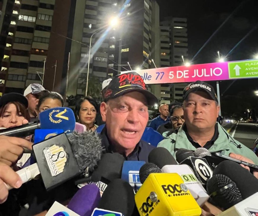 Maracaibo poco a poco sale de la oscuridad