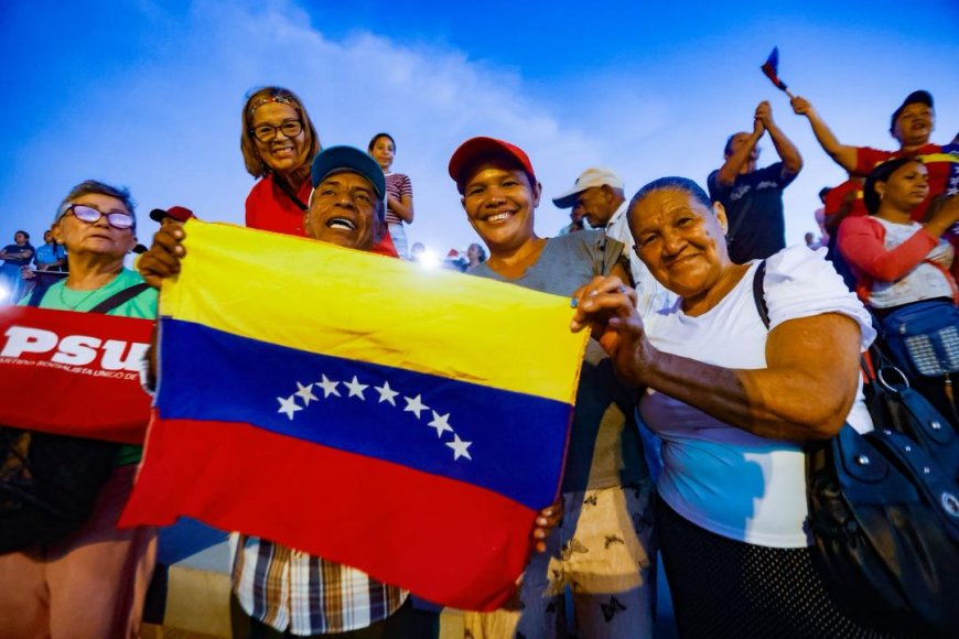 ZULIA: Juramentados 5.879 Comandos de Comunidades Bolivarianos Integrales