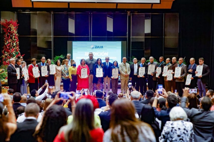 ZULIA: Gobernación celebró III Edición del Premio Regional a la Academia “Dr. Humberto Fernández Morán”