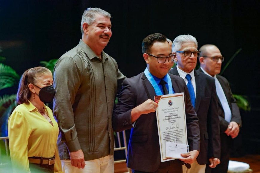 ZULIA: Gobernación celebró III Edición del Premio Regional a la Academia “Dr. Humberto Fernández Morán”