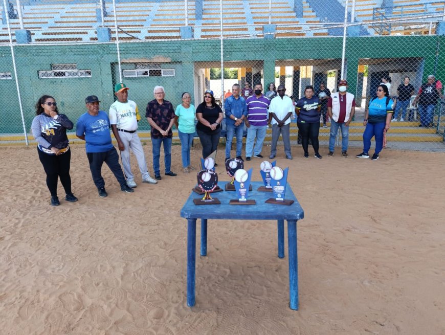 LIGA ADULTOS LIBEMEZ: C.C Academy y Billy Bean cierran el año con empate