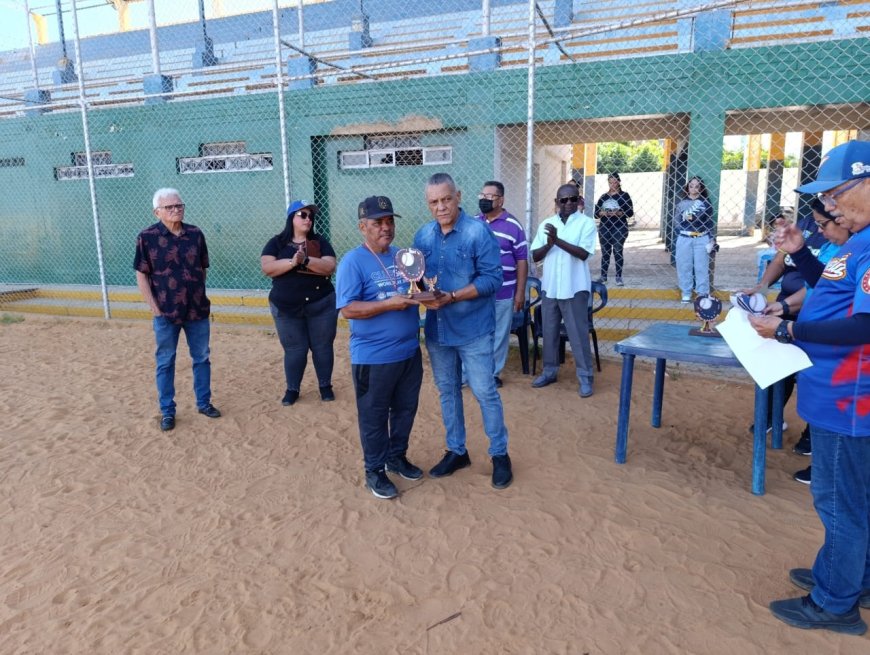 LIGA ADULTOS LIBEMEZ: C.C Academy y Billy Bean cierran el año con empate