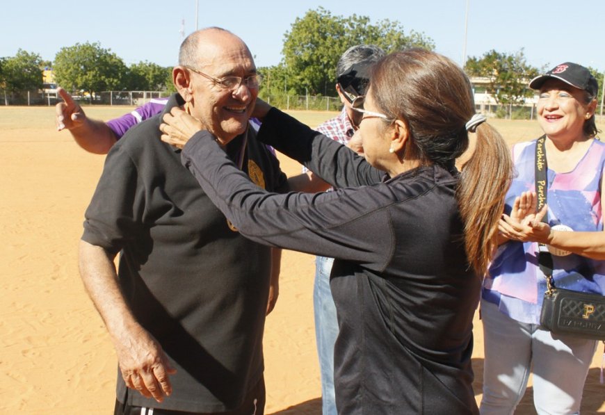 Empate en primero del "Caimanazo" Navideño de softbol