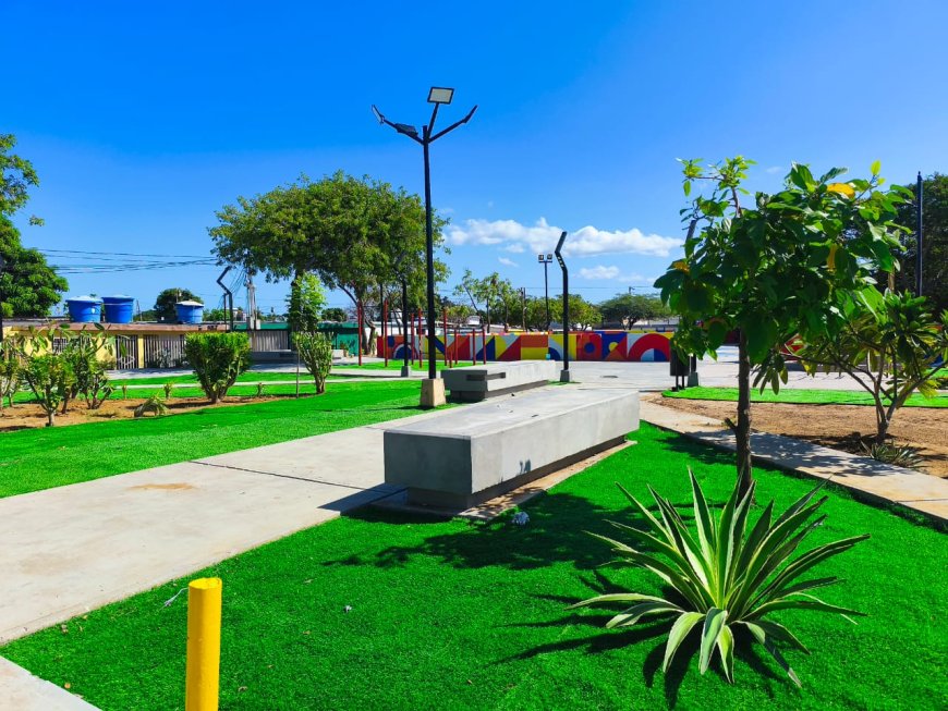 Plaza número 25 entregó Di Martino: La “Madrina Elia” de San Jacinto quedó como una uva