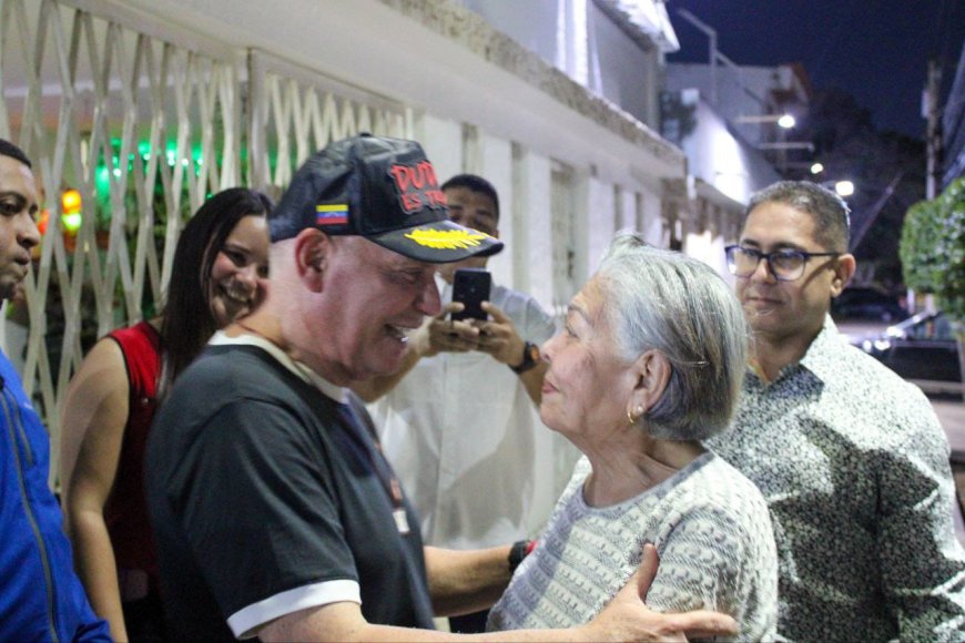 Plaza número 25 entregó Di Martino: La “Madrina Elia” de San Jacinto quedó como una uva