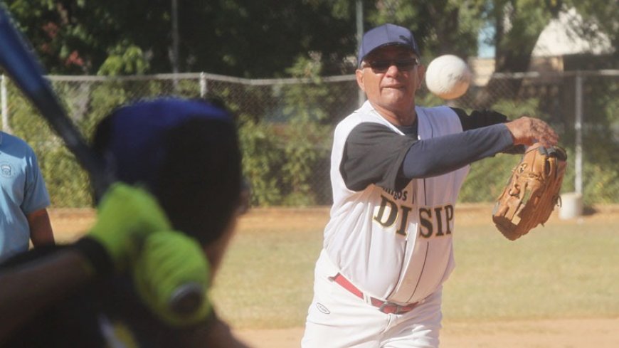 Periodistas y Amigos de la Disip definen el título del XXXIV Caimanazo Navideño de Softbol