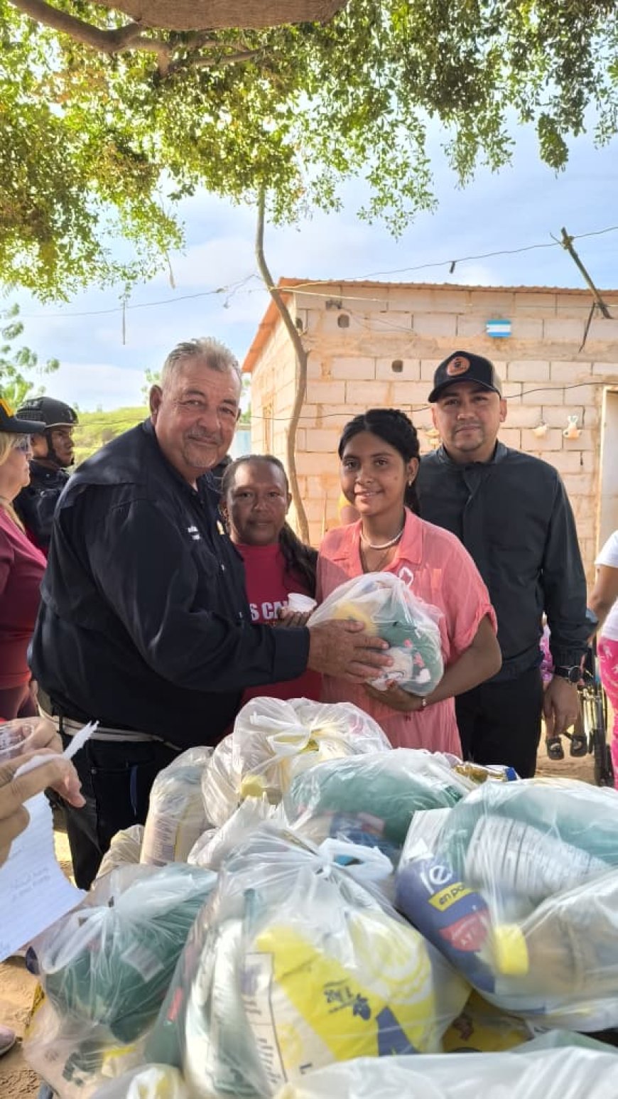 SAN FRANCISCO:Prevención y Seguridad Ciudadana lleva apoyo y esperanza a familias de La Gallera