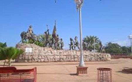 SAN FRANCISCO: Alcalde Héctor Soto inició rehabilitación del alumbrado de la Plaza Bolívar