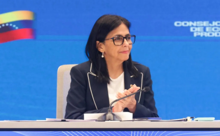 Delcy Rodríguez a Bessent: "Venezuela tiene gobierno y este gobierno obedece al pueblo"