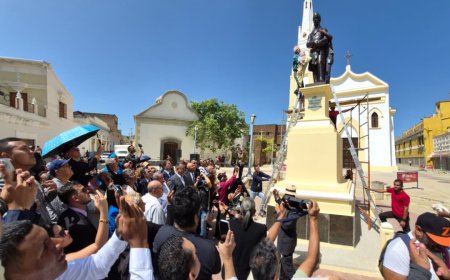 Baralt retornó a su pedestal de honor restaurado por el Plan Rector de Protección del Patrimonio del Zulia