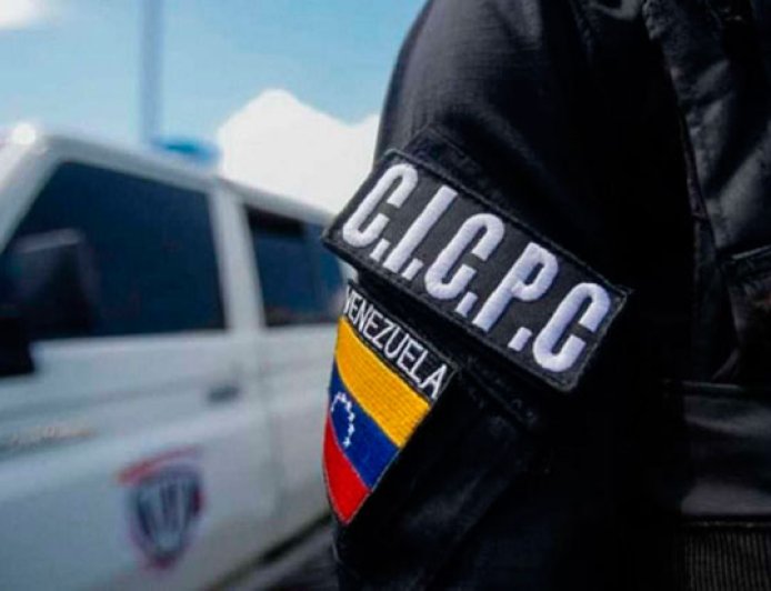 Intentó asfixiar a su hija de 6 meses con un cordón de zapato y culpó a su madre