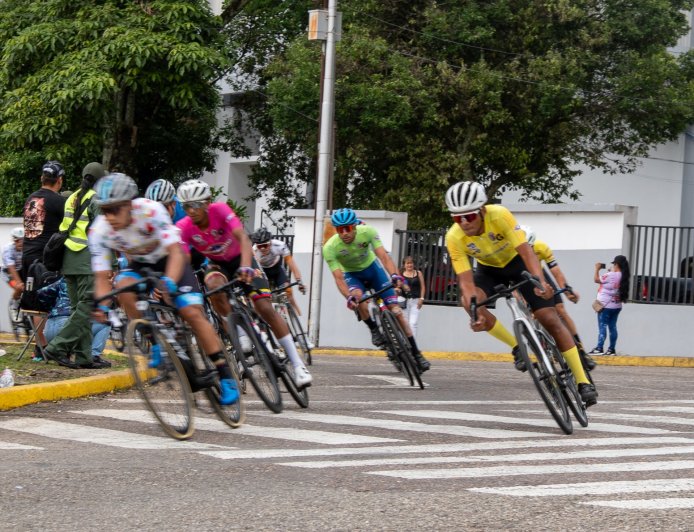 VUELTA AL TÁCHIRA: Sair Colmenares ganó en San Cristóbal, el líder ni se mosquea  