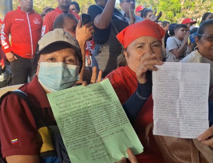 Zulianos envían mensajes de lealtad y fortaleza en cartas al presidente Maduro